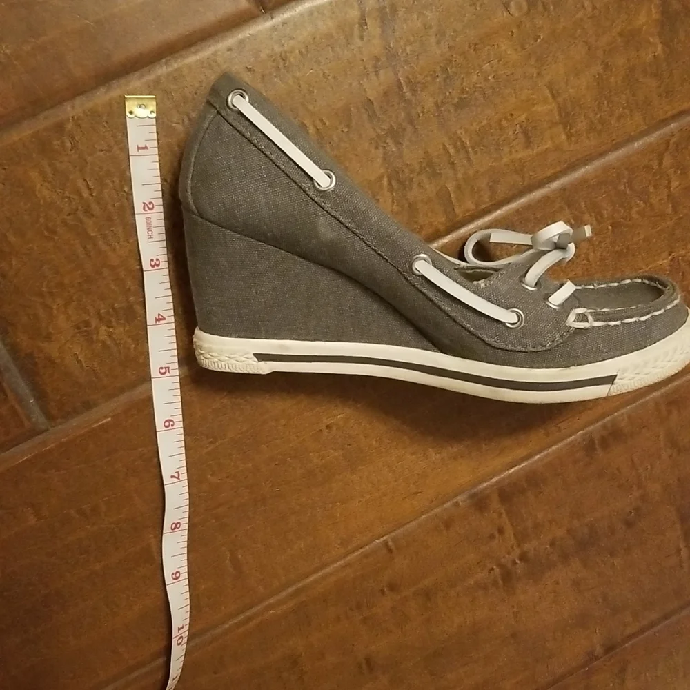 Rock & Candy Gray Wedges - Picture 10 of 10
